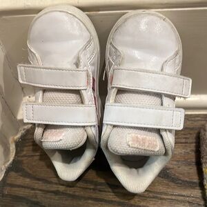 Adidas kids girl sneakers